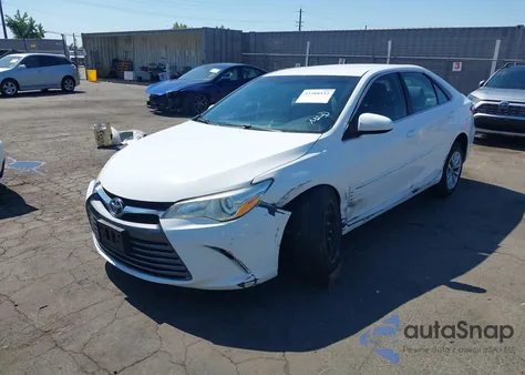 2015 Toyota Camry Le из США, поврежденный, VIN 4T4BF1FK4FR455510